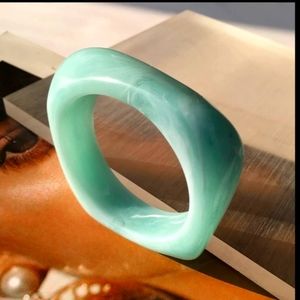 New! Large,thick,resign,acrylic,bangle,mint!